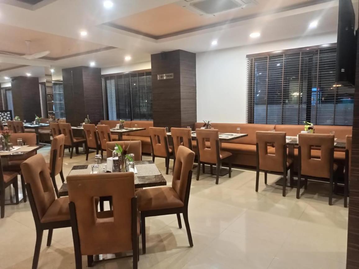 Rns One Hotel Subrahmanya Luaran gambar