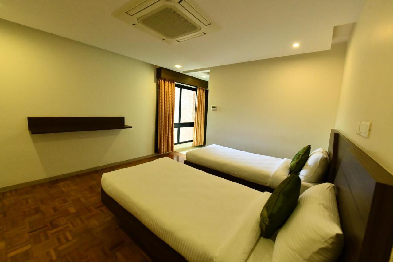 Rns One Hotel Subrahmanya Luaran gambar