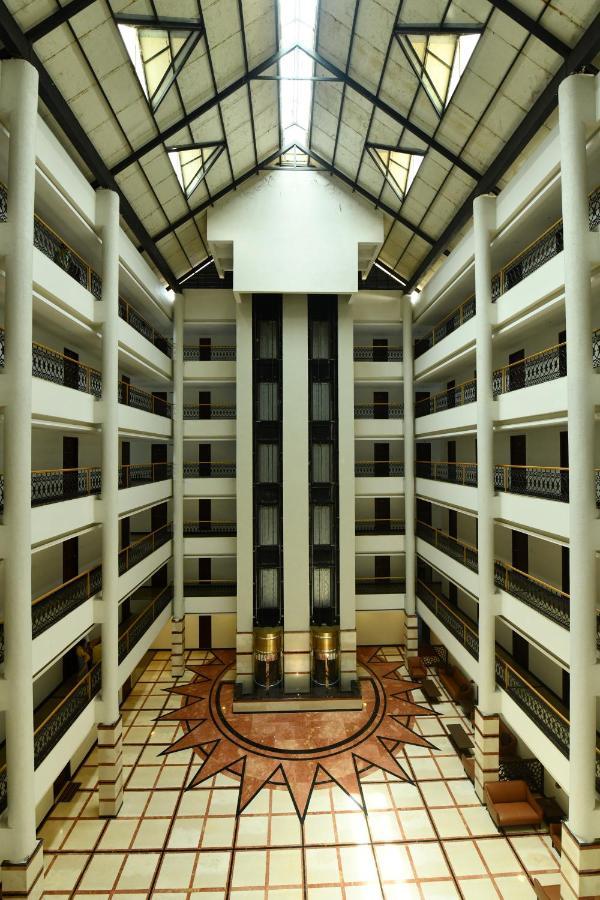 Rns One Hotel Subrahmanya Luaran gambar