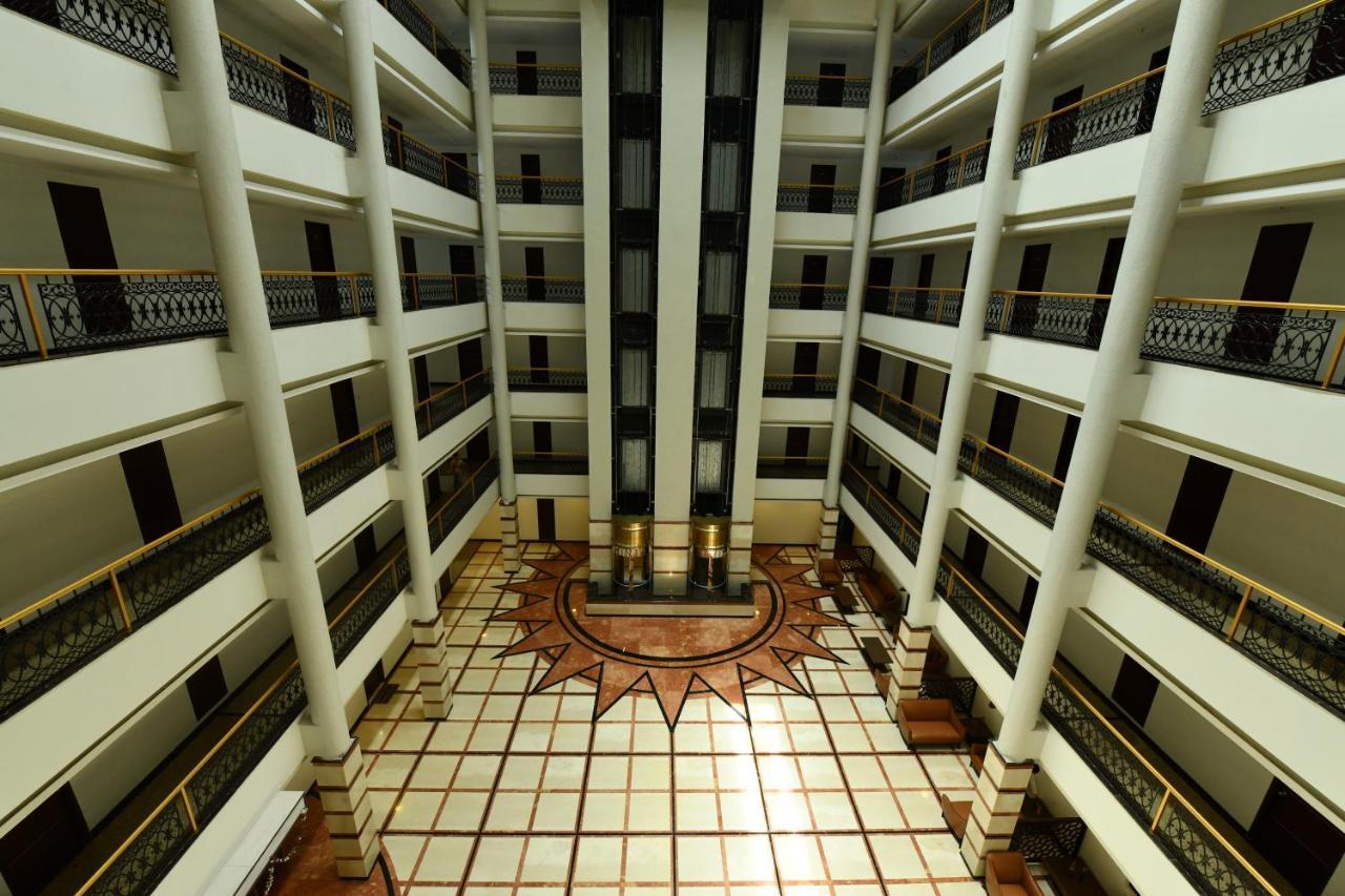 Rns One Hotel Subrahmanya Luaran gambar